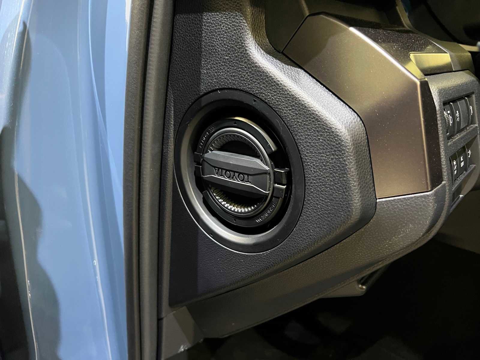 Certified 2025 Toyota 4Runner TRD Off-Road Premium image 17