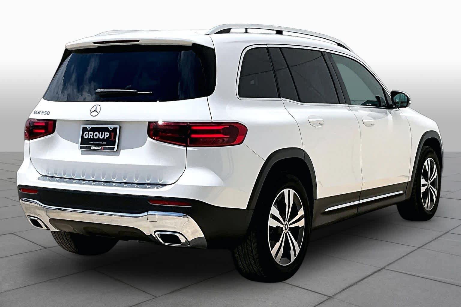 Used 2025 Mercedes-Benz GLB 250 image 13