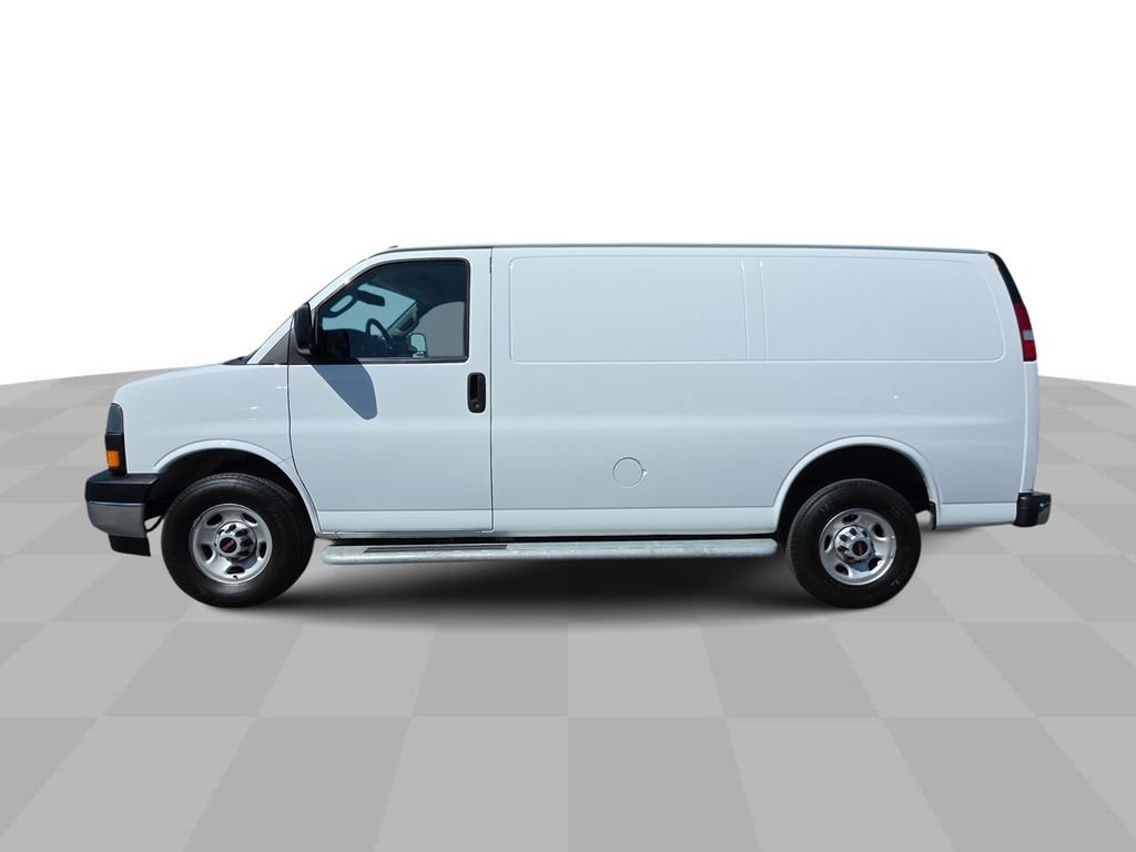 Used 2024 GMC Savana 2500 w/ Driver Convenience Package RWD image 5