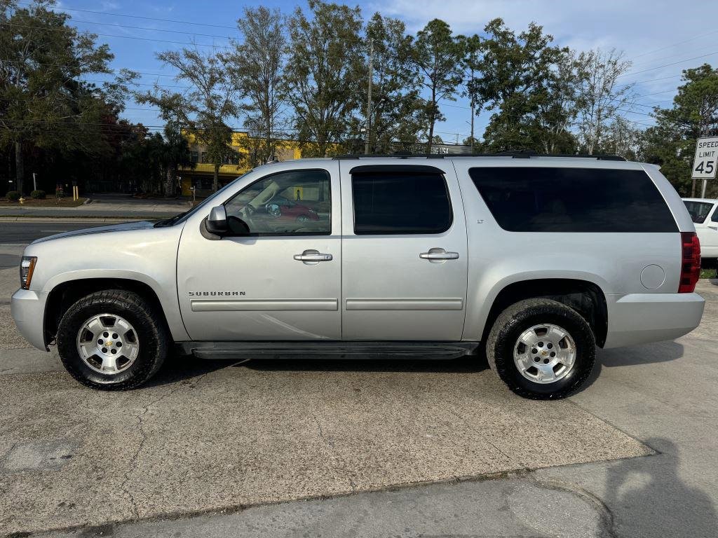 Used 2012 Chevrolet Suburban LT w/ Luxury Package image 8