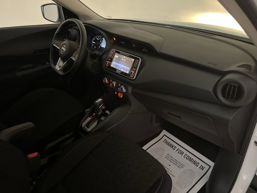 Used 2022 Nissan Kicks S image 38