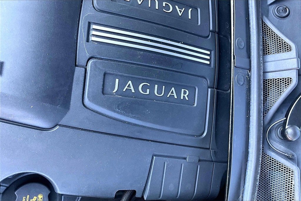 Used 2012 Jaguar XF Portfolio image 30