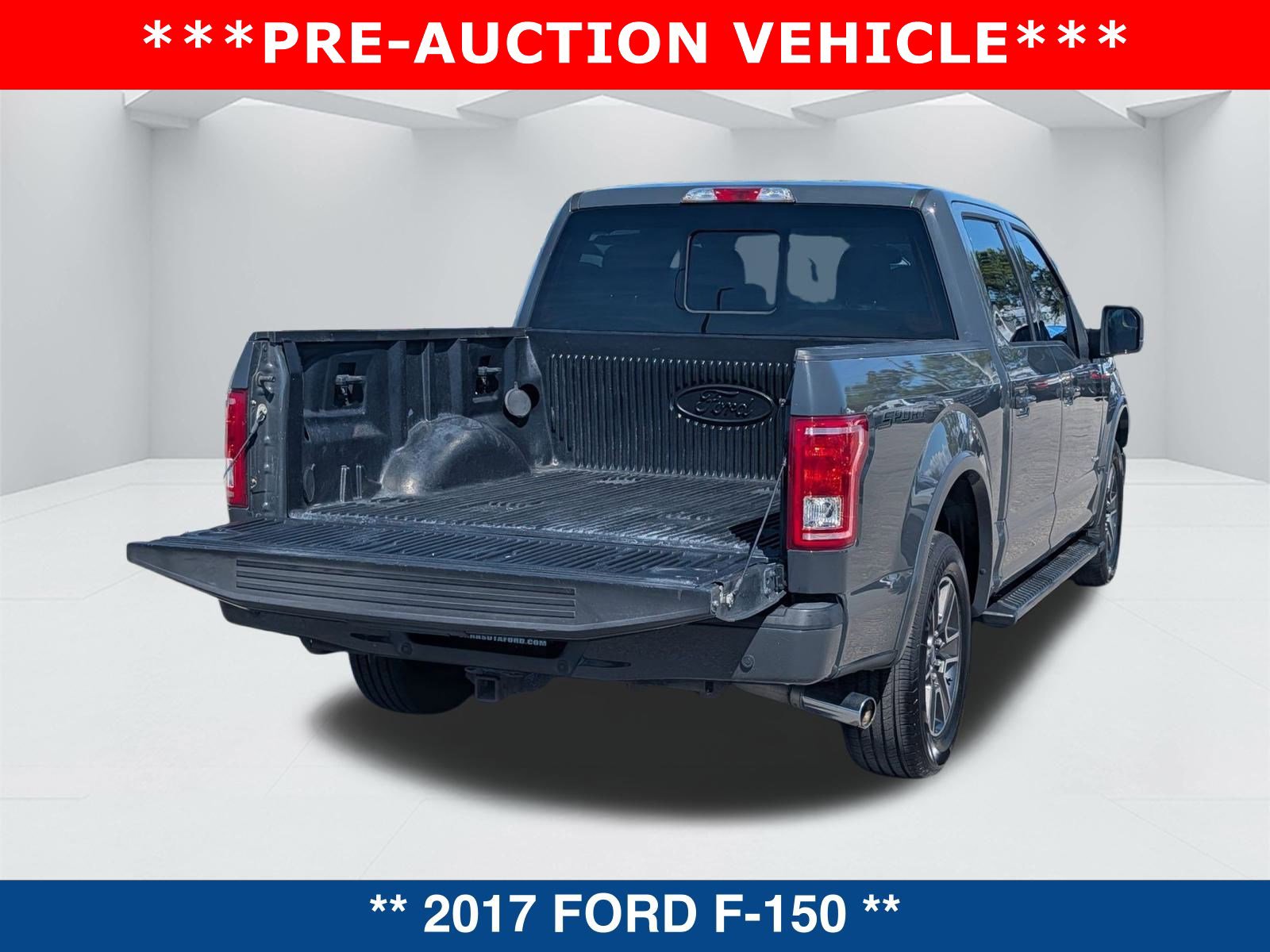 Used 2017 Ford F150 XLT w/ Equipment Group 302A Luxury image 13