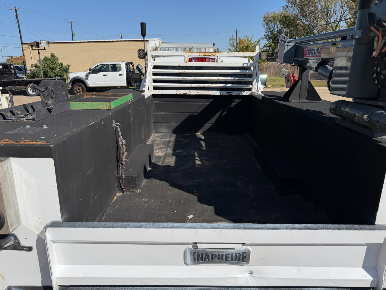 Used 2018 RAM 3500 Tradesman w/ Chrome Appearance Group image 16