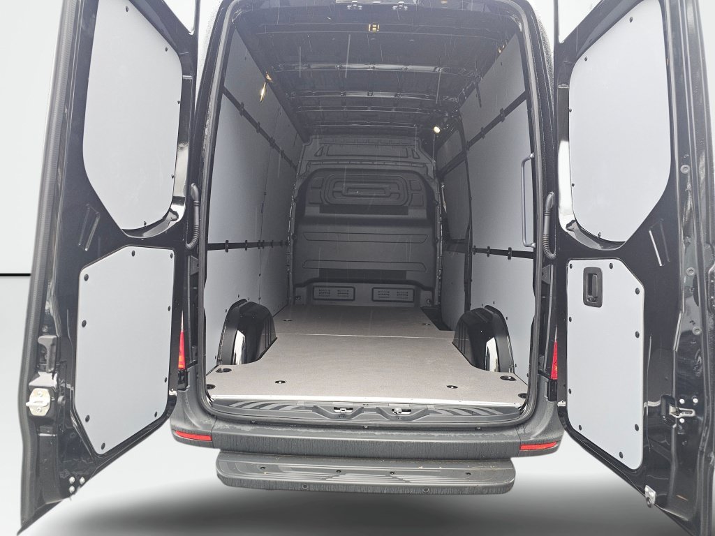 New 2025 Mercedes-Benz Sprinter 2500 image 11