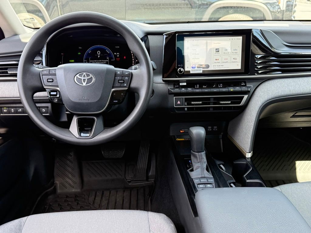 Used 2026 Toyota Camry LE w/ Convenience Package image 29