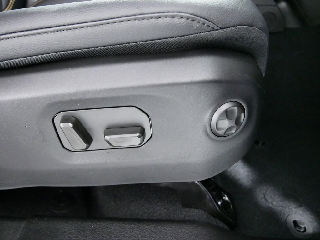 Certified 2024 Jeep Gladiator Sport w/ Premium Package image 25