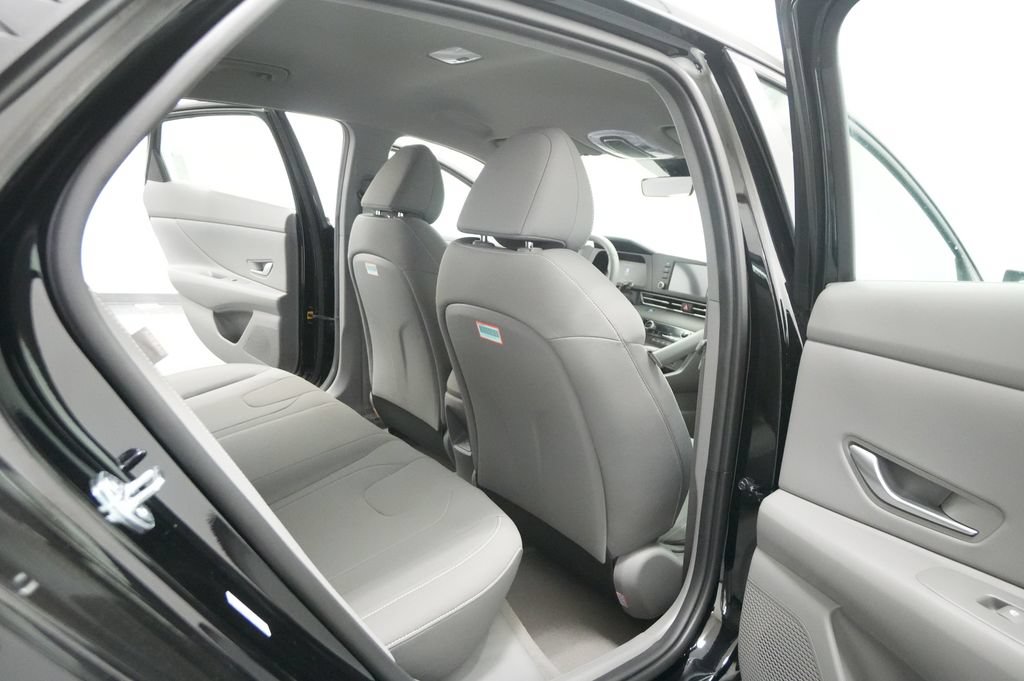 New 2026 Hyundai Elantra Sport FWD image 22