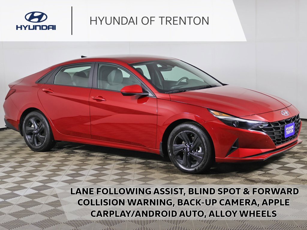 Certified 2023 Hyundai Elantra SEL image 1