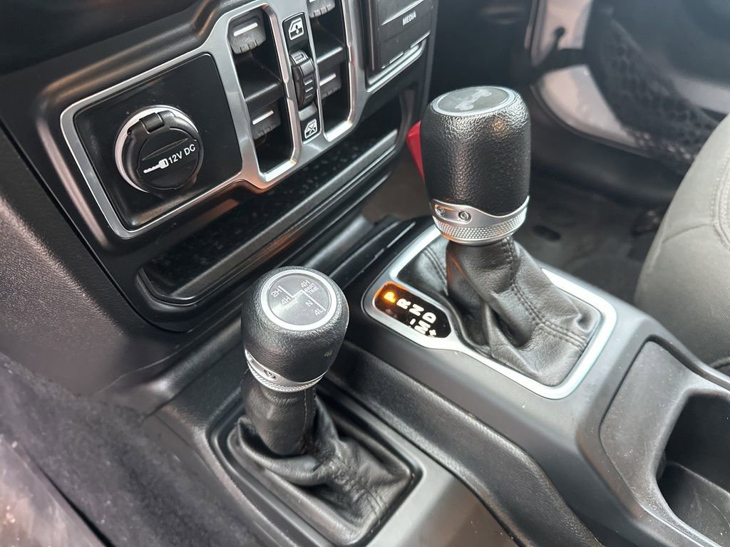 Used 2023 Jeep Wrangler Unlimited image 26