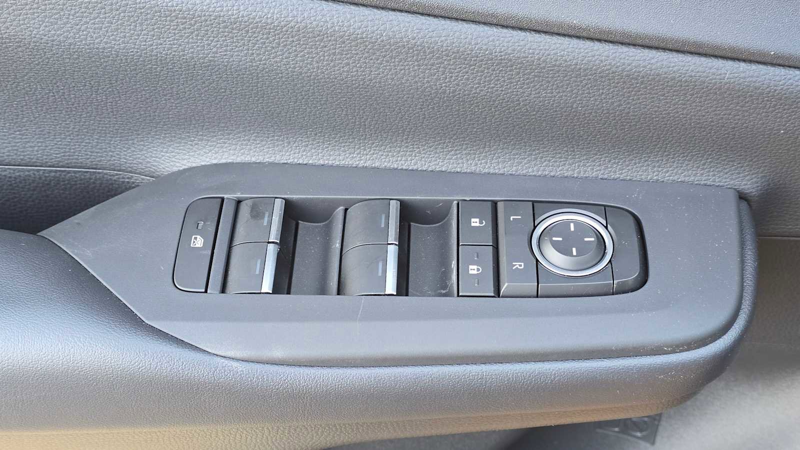 New 2025 Toyota Prius XSE Premium image 24