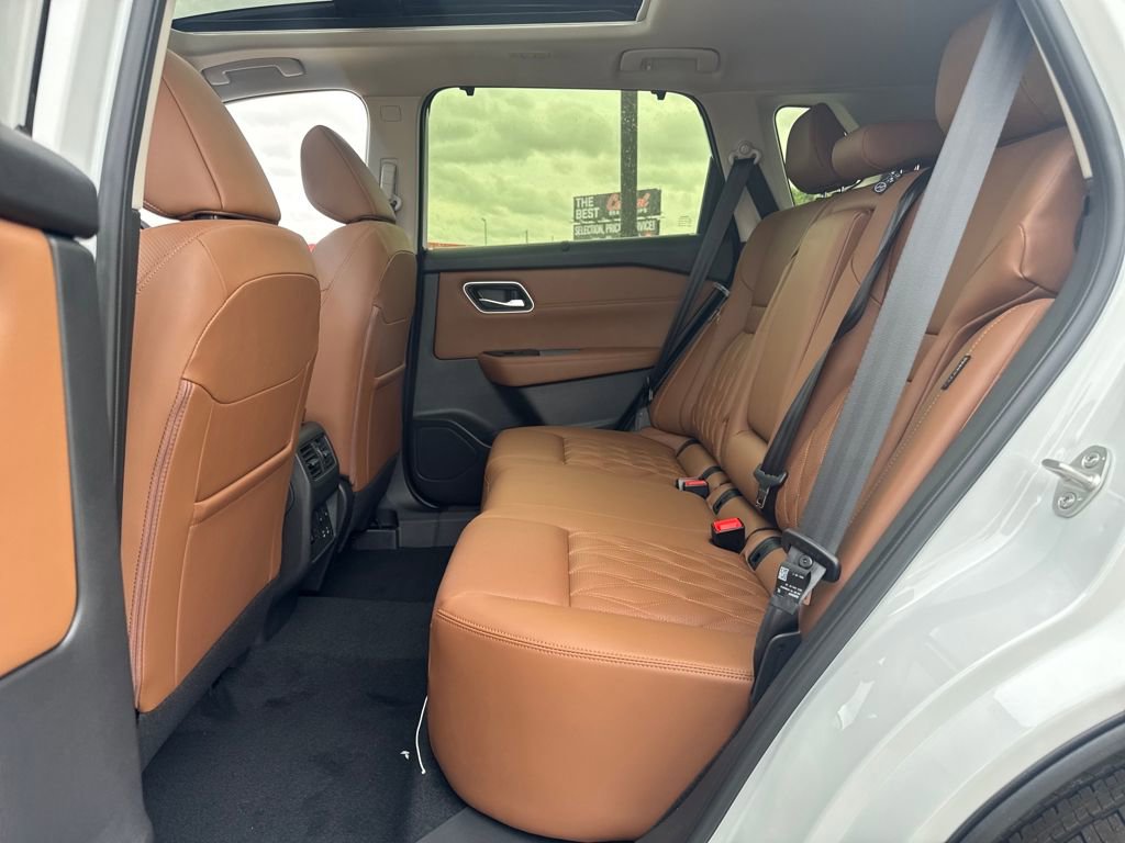 New 2026 Nissan Rogue Platinum w/ Platinum Premium Package image 12