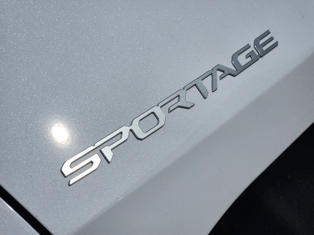 New 2026 Kia Sportage EX image 8