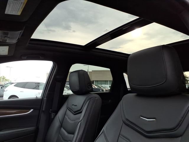 Used 2019 Cadillac XT5 Platinum image 14