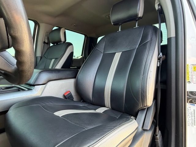 Used 2020 Ford F350 XLT w/ XLT Premium Package AWD/4WD image 12