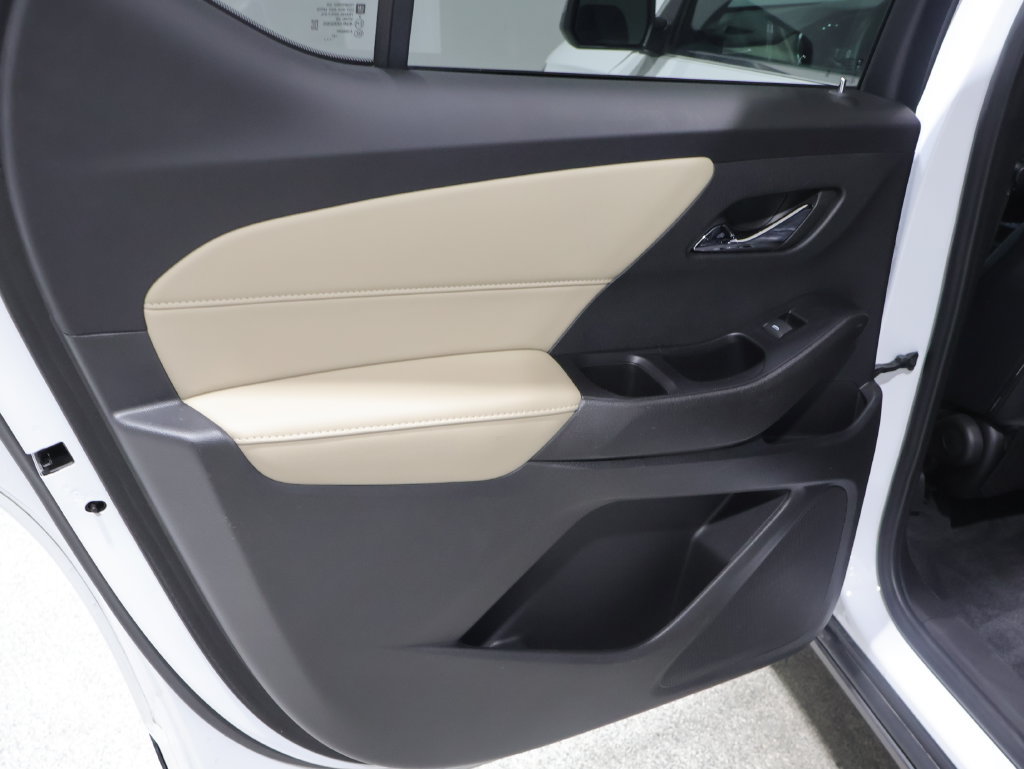 Used 2022 Chevrolet Traverse LS AWD/4WD image 18