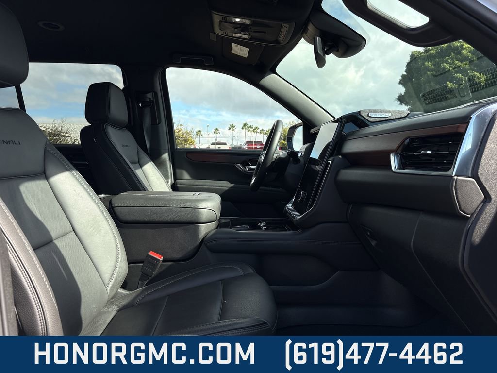 Used 2025 GMC Yukon Denali image 22