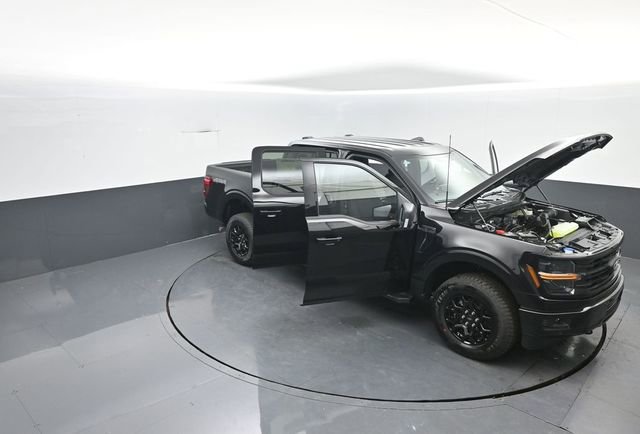 New 2026 Ford F150 XLT w/ Equipment Group 302A MID image 33