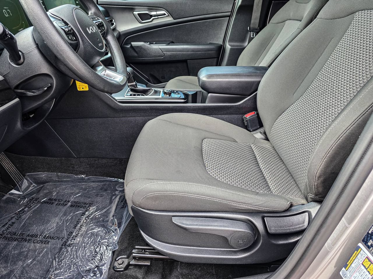 Used 2023 Kia Sportage LX AWD/4WD image 13
