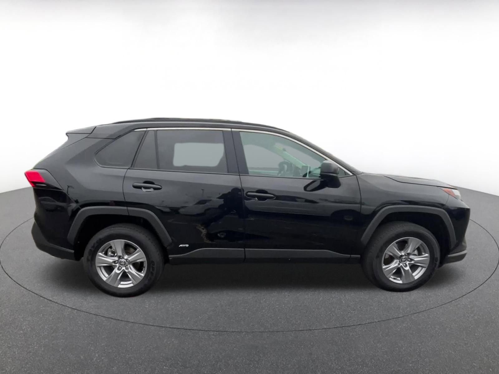 Used 2025 Toyota RAV4 LE image 16