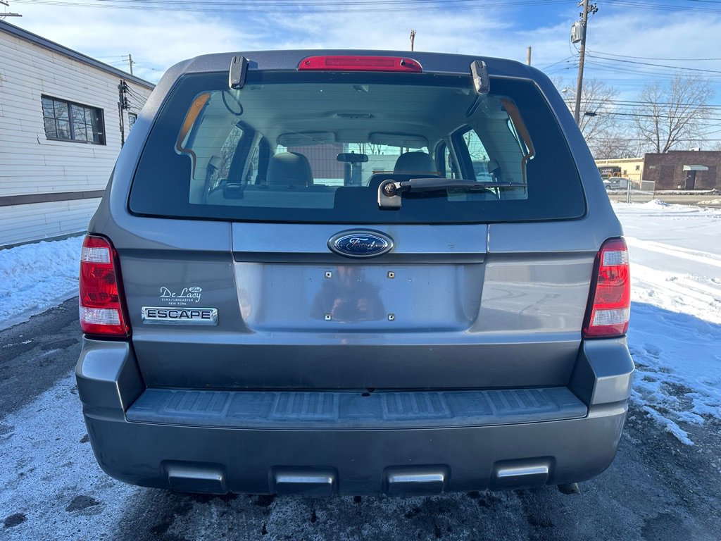 Used 2009 Ford Escape XLS image 4