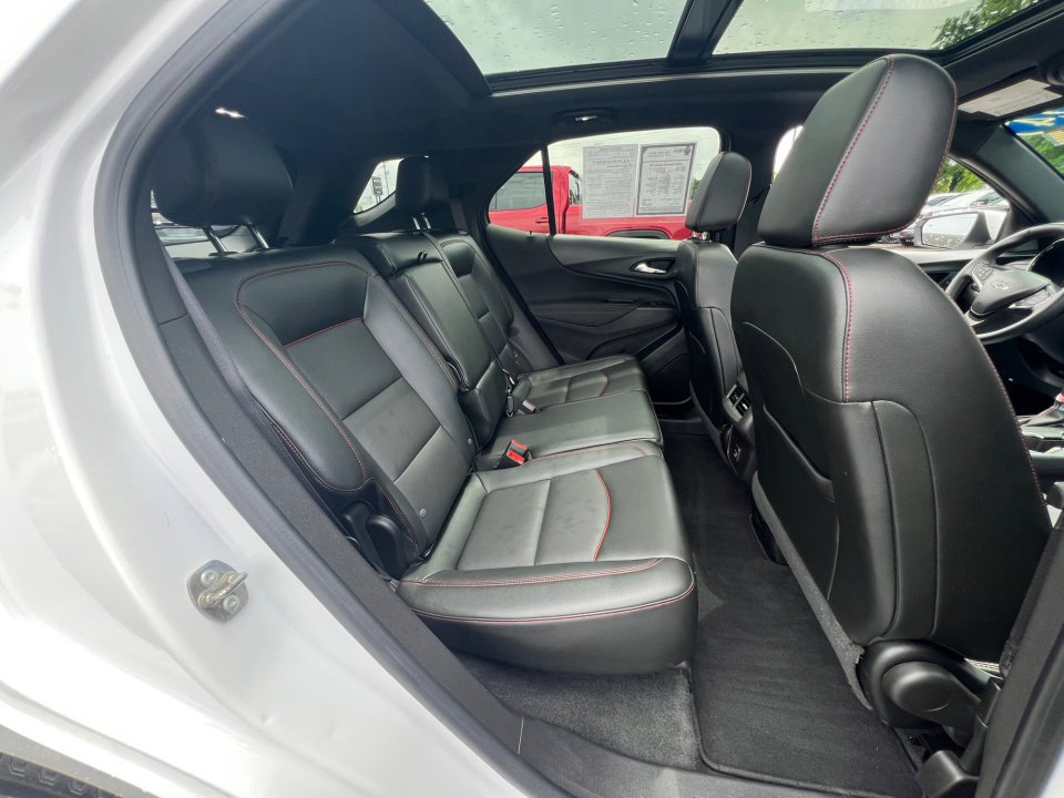 Used 2024 Chevrolet Equinox RS w/ RS Leather Package FWD image 29