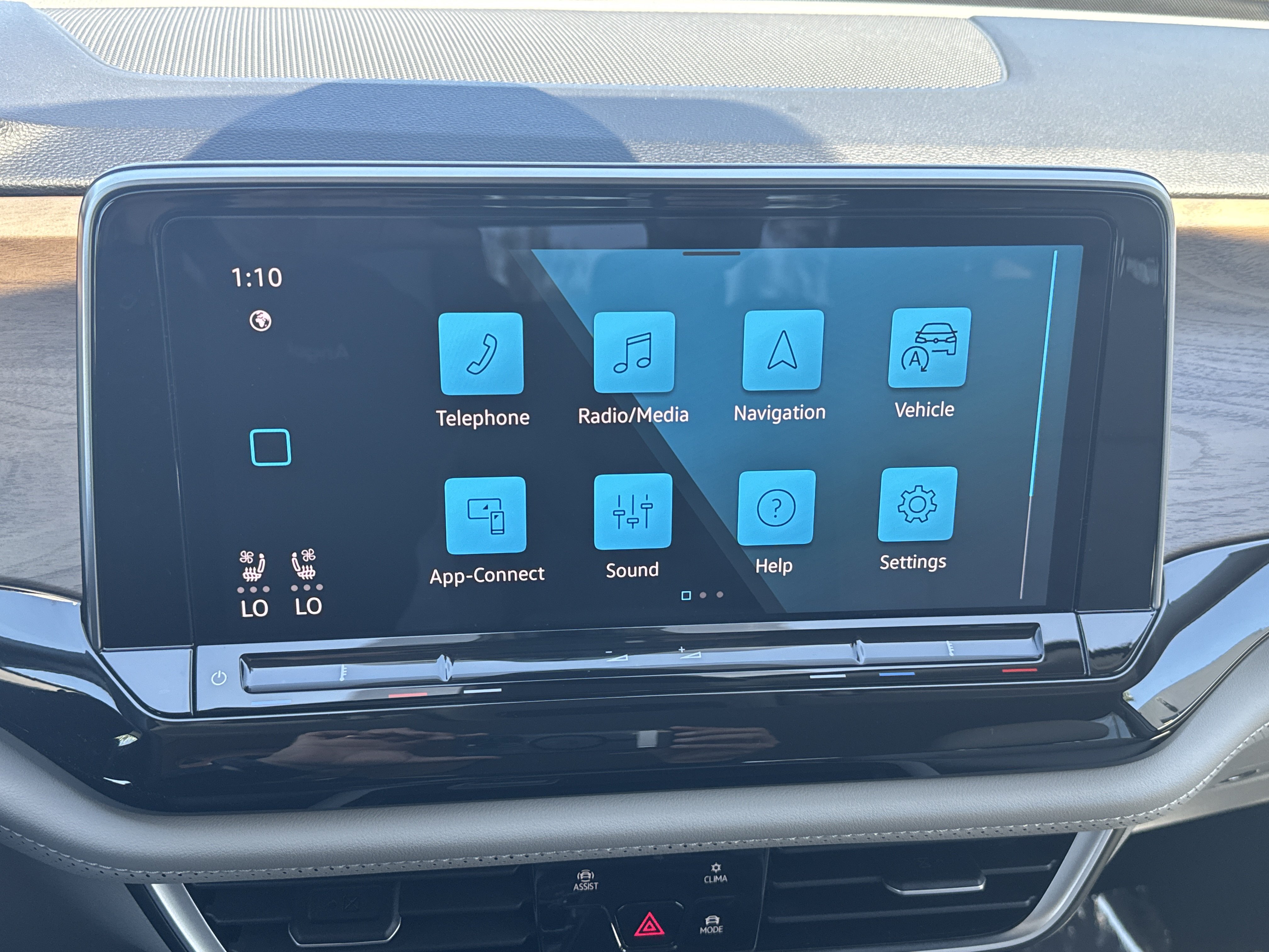 Used 2026 Volkswagen Atlas SE FWD image 22