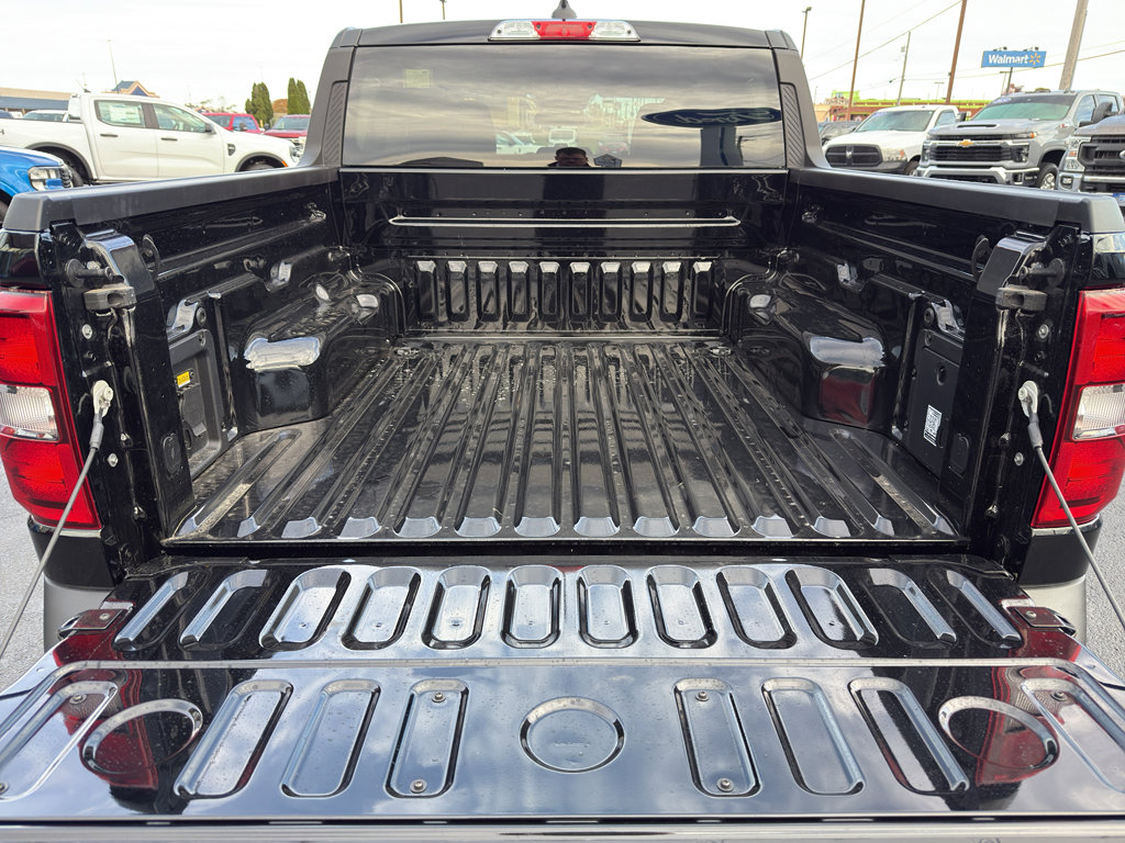 New 2025 Ford Maverick XLT w/ XLT Luxury Package image 26