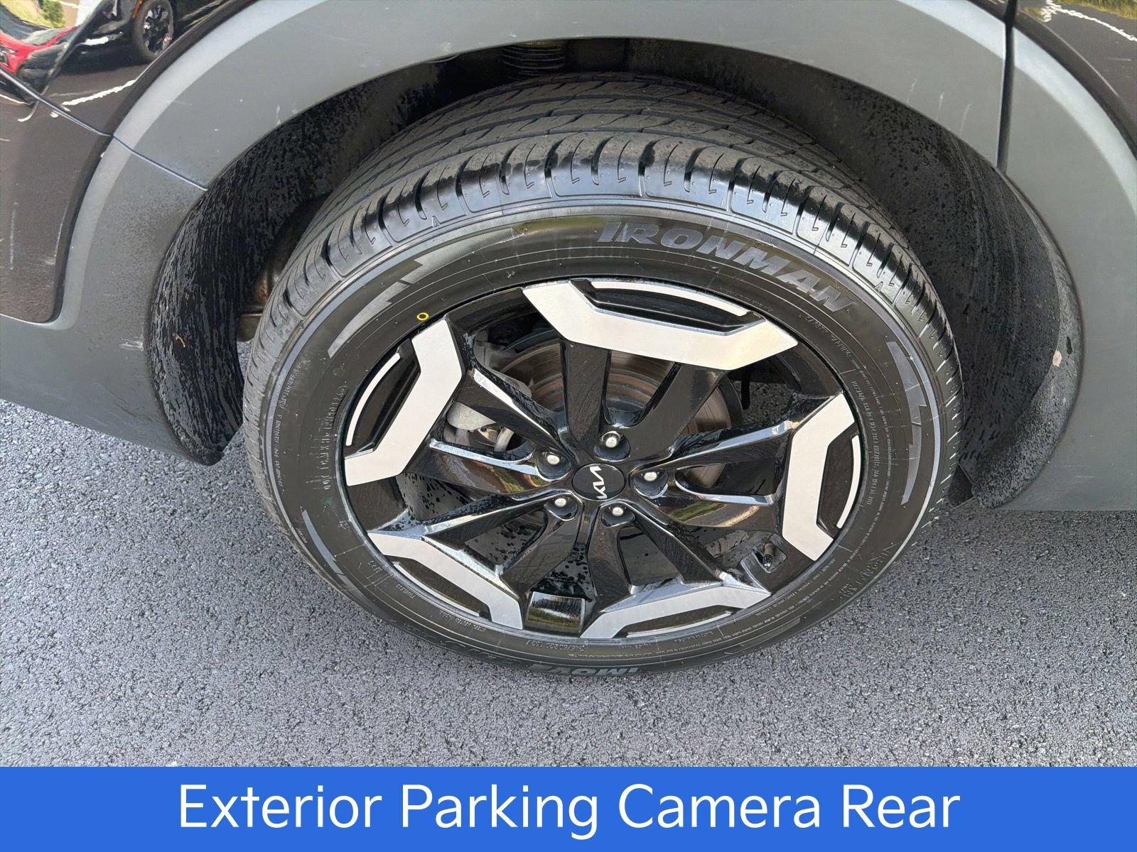 Certified 2023 Kia Telluride S w/ S Sunroof Package AWD/4WD image 30