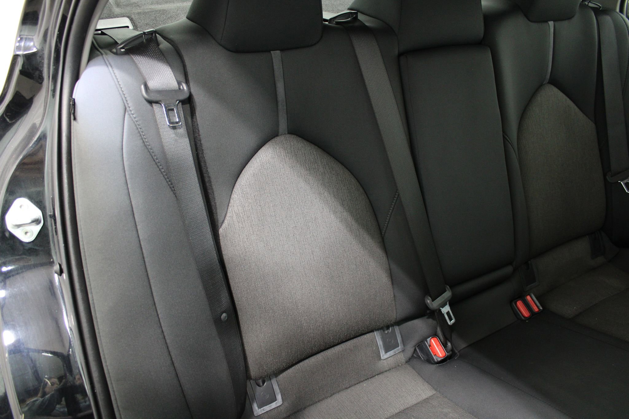 Used 2021 Toyota Camry LE FWD image 21