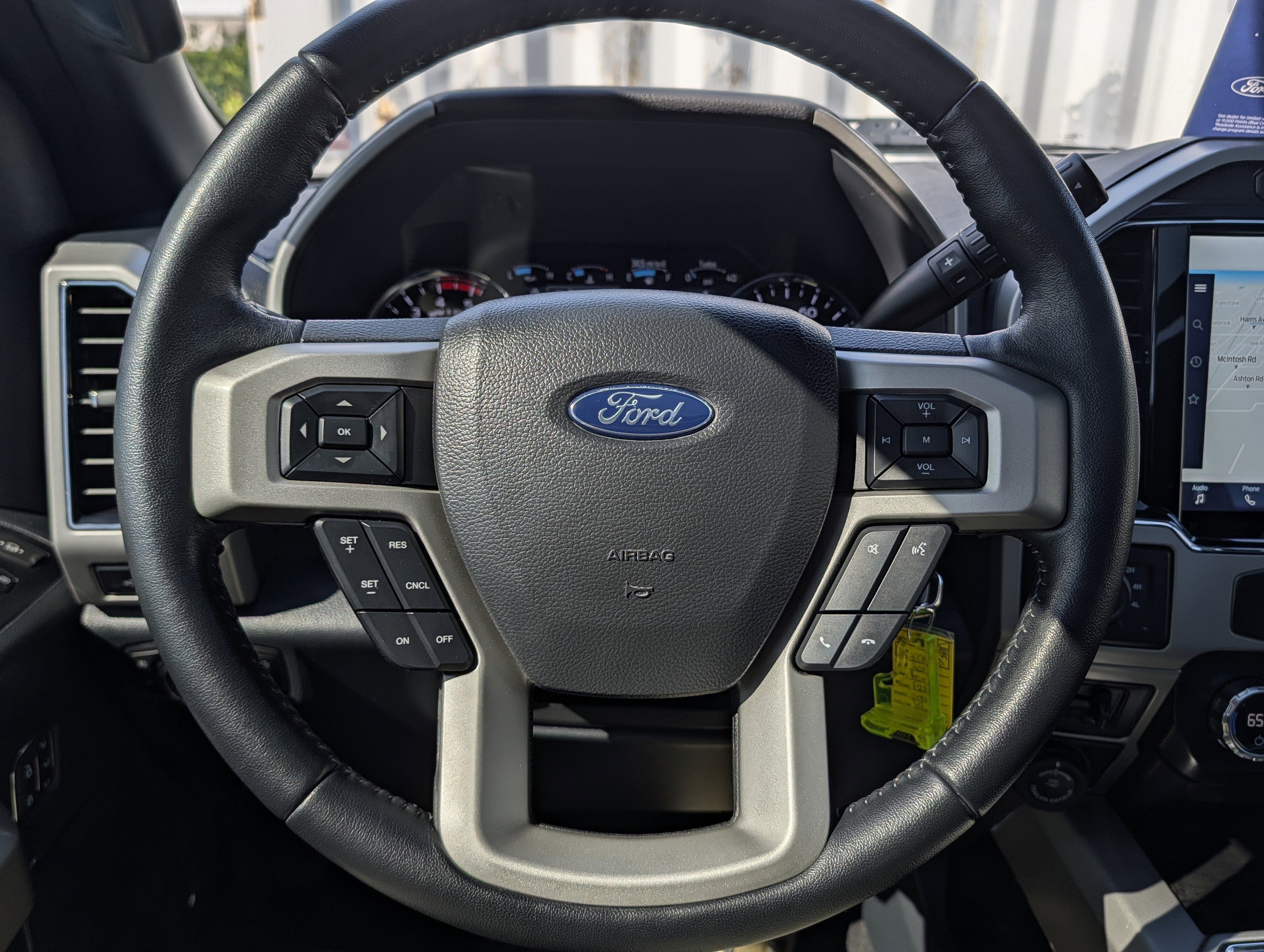 Used 2022 Ford F250 Lariat w/ Tremor Off-Road Package image 28