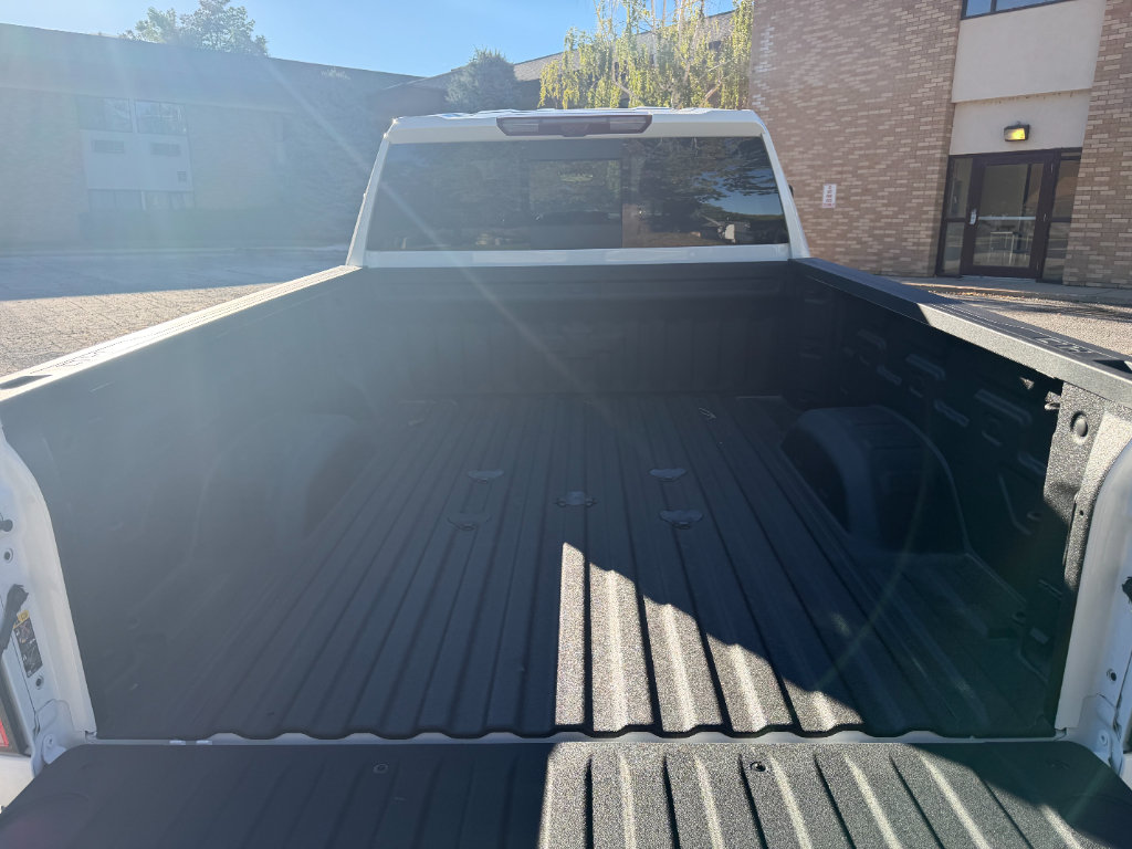 Used 2026 Chevrolet Silverado 3500 High Country w/ High Country Premium Package AWD/4WD image 11