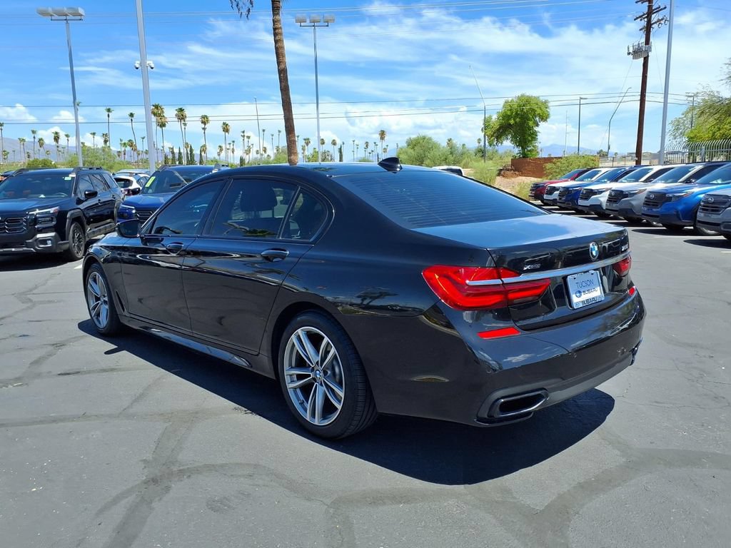Used 2019 BMW 750i xDrive w/ M Sport Package AWD/4WD image 12