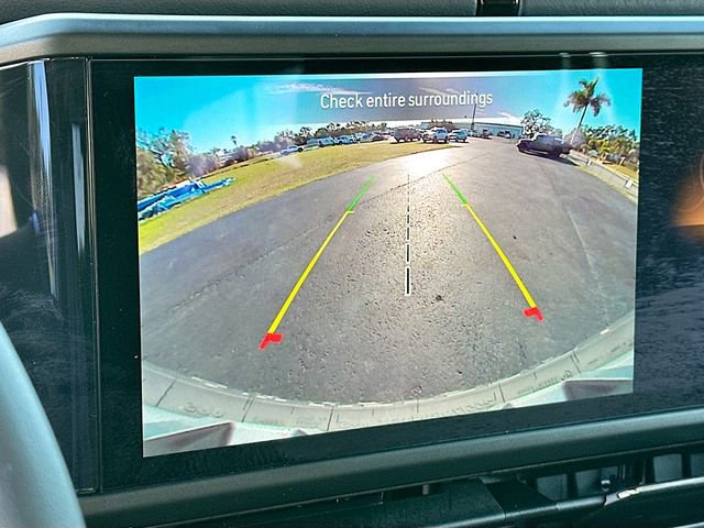 Used 2026 Jeep Wrangler Sahara image 13