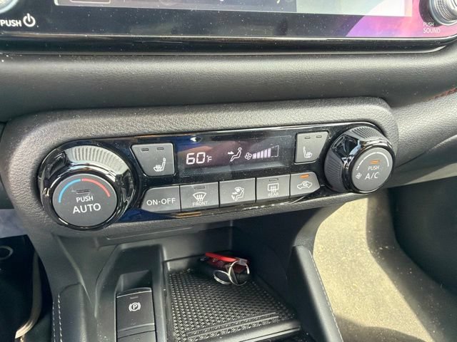 Used 2022 Nissan Kicks SR w/ Premium Package FWD image 14
