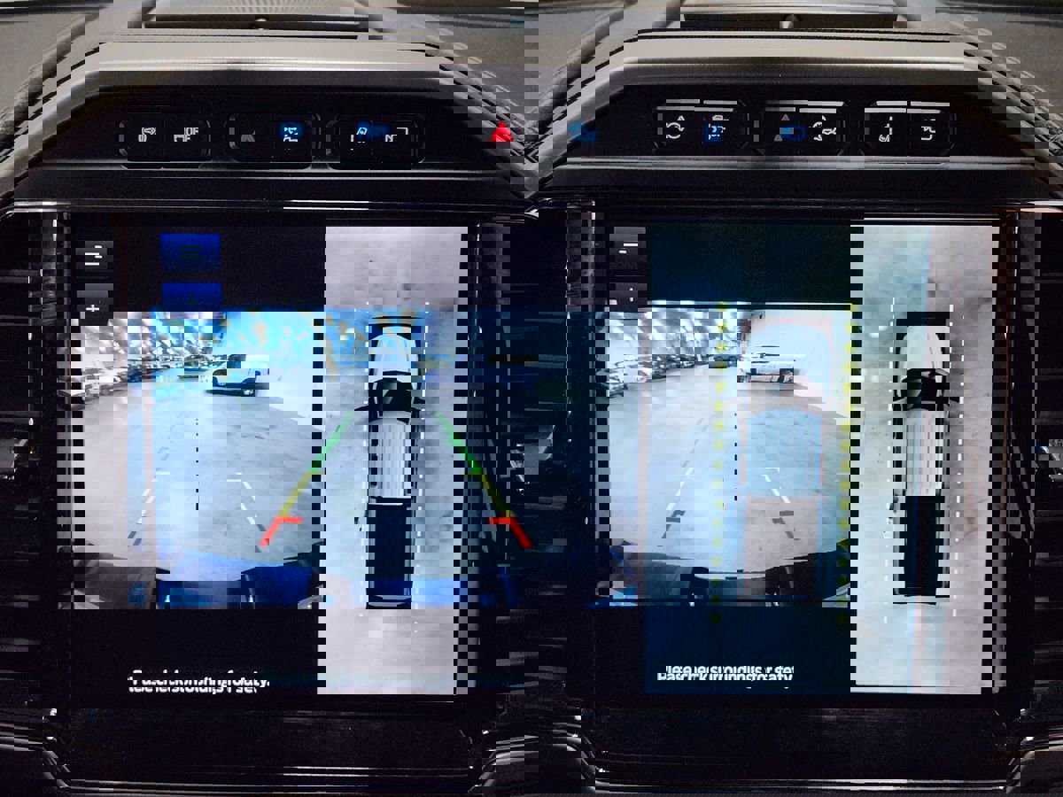 Used 2022 Ford F250 Platinum w/ Tremor Off-Road Package image 36