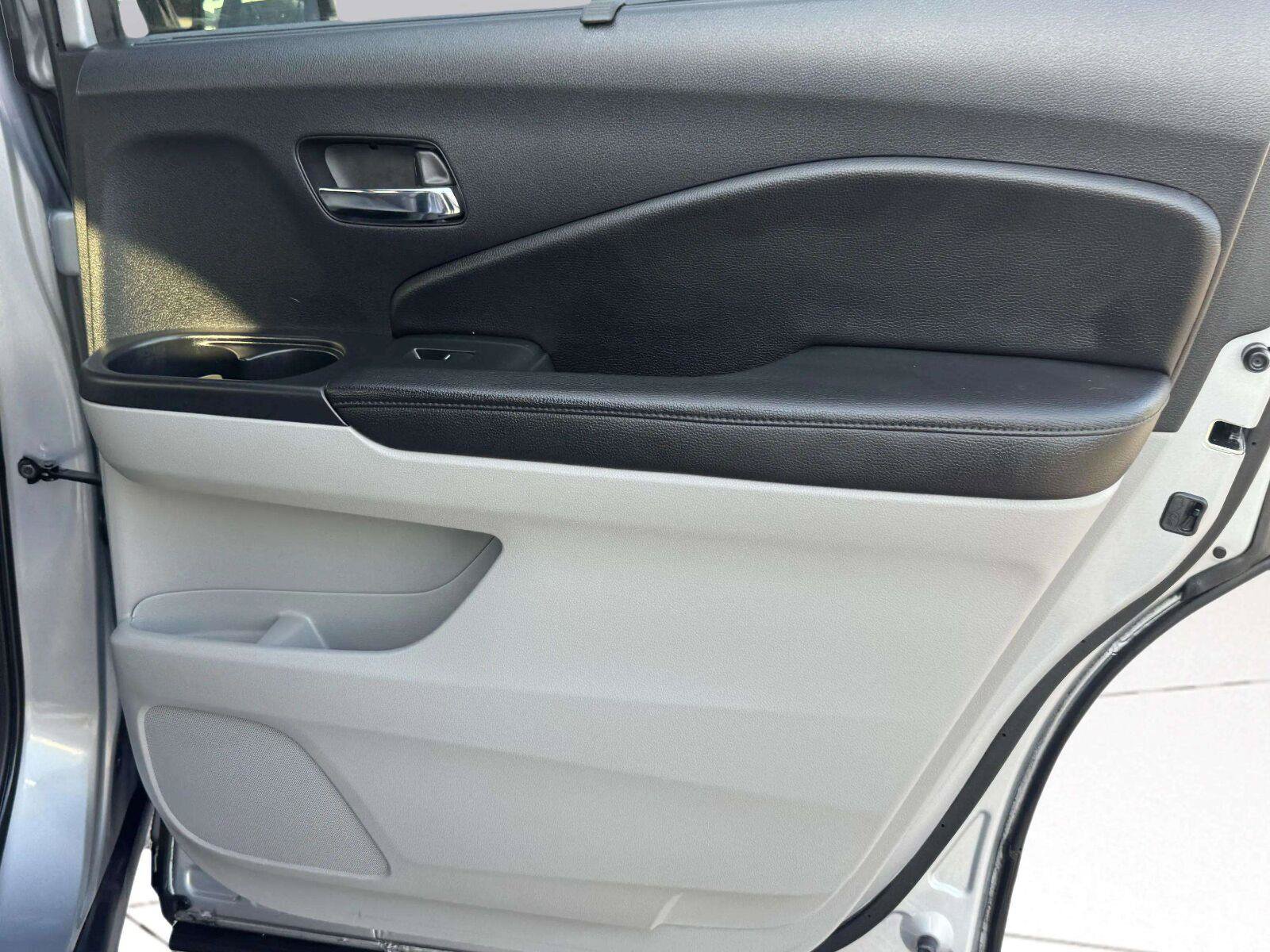 Used 2019 Honda Pilot EX-L image 42