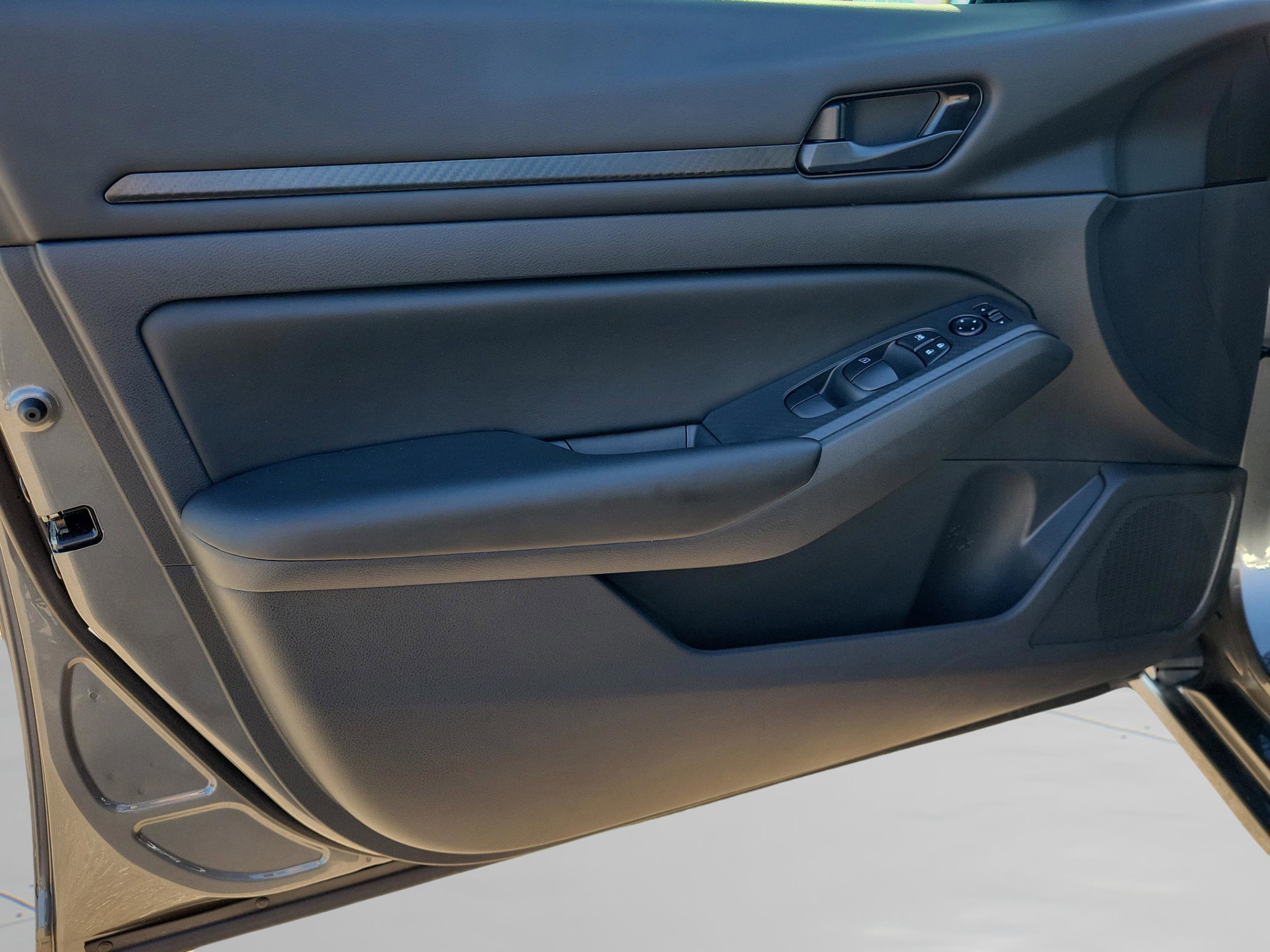 Certified 2025 Nissan Altima 2.5 S image 17