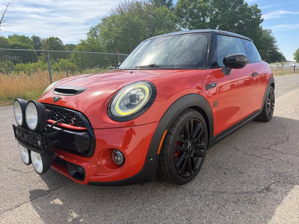Used 2020 MINI Cooper S 2-Door Hardtop FWD image 6