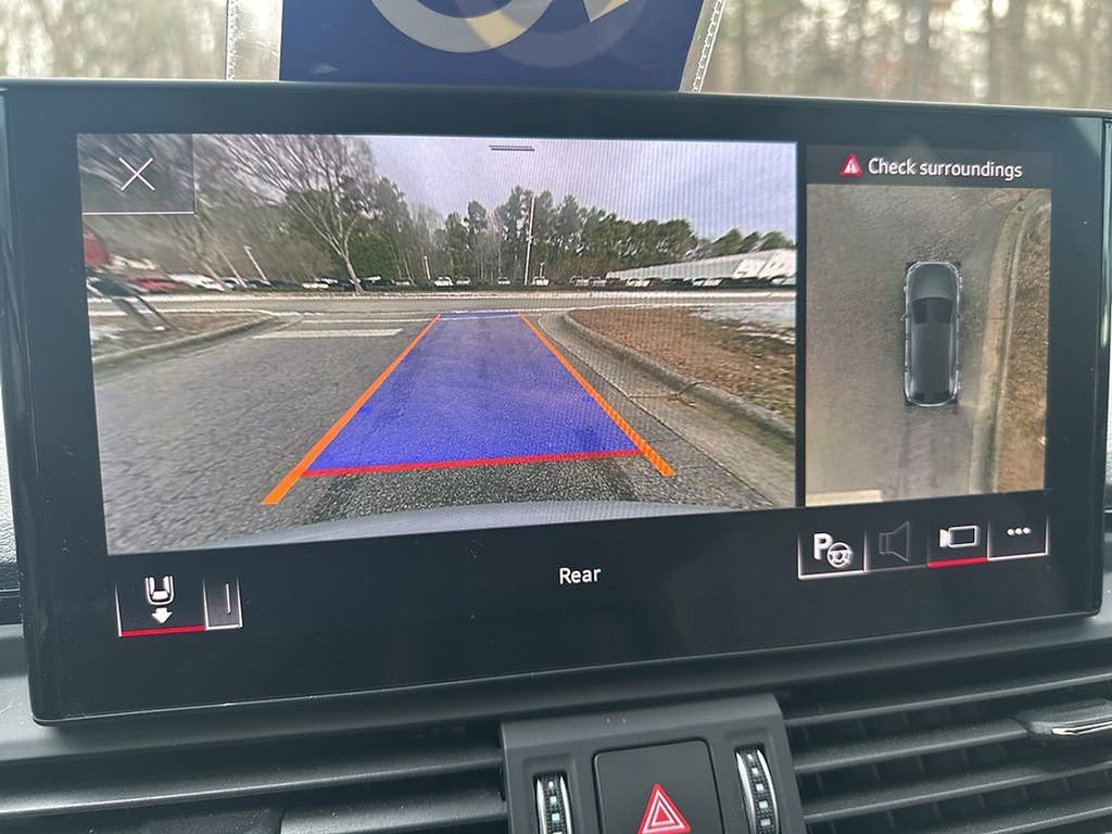 Used 2023 Audi SQ5 Prestige image 14