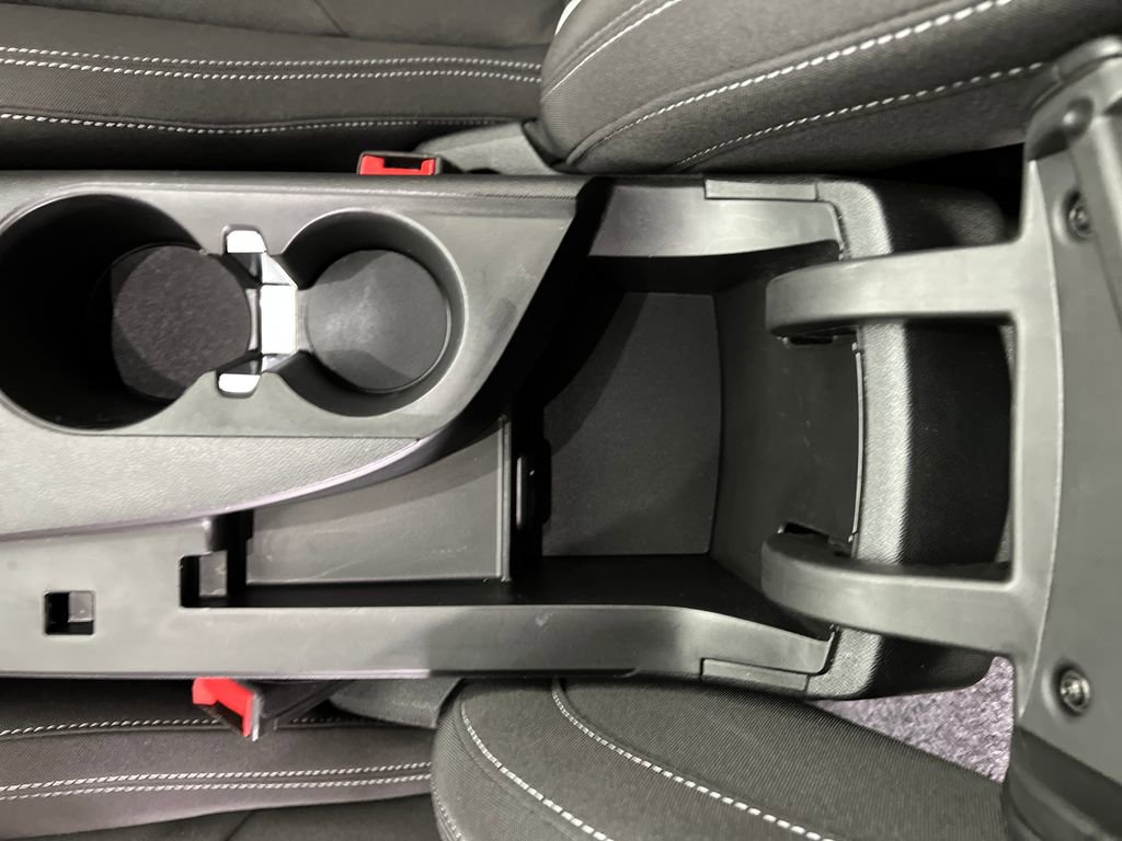 Used 2023 Chevrolet Camaro LT w/ RS Package image 29