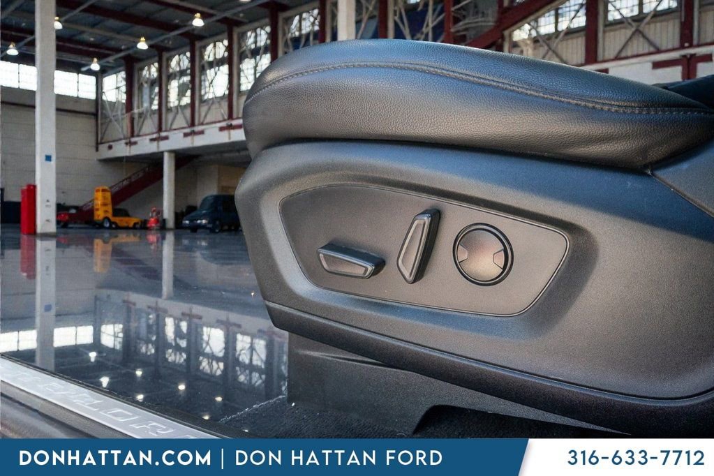 Used 2022 Ford Explorer Limited w/ Equipment Group 301A image 20