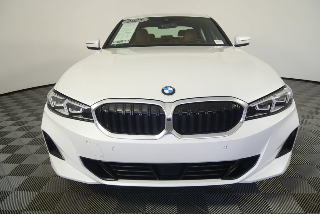 Certified 2025 BMW 330i Sedan RWD image 2