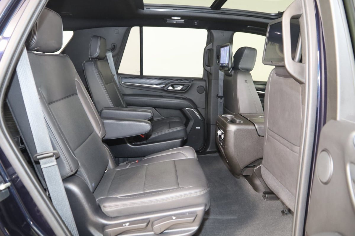 Used 2021 GMC Yukon Denali w/ Denali Premium Package image 15