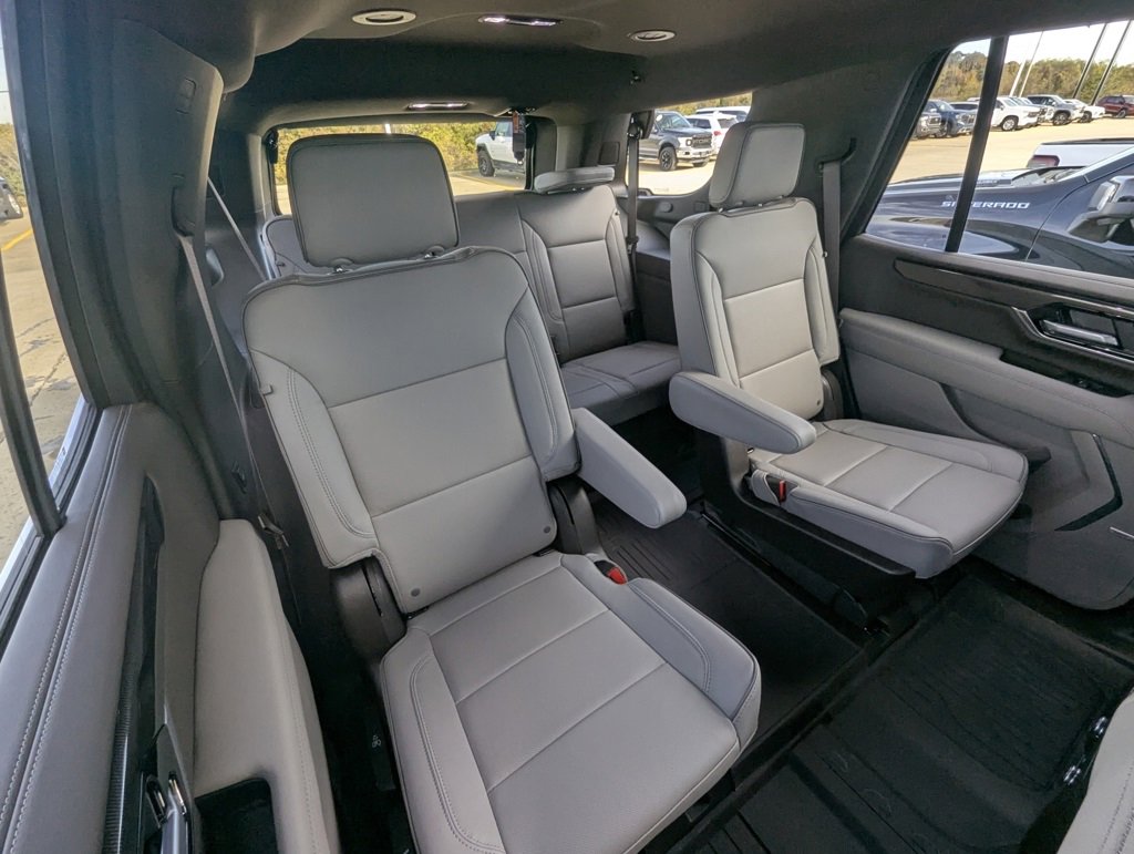 New 2026 GMC Yukon Elevation image 16