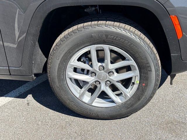 New 2026 Jeep Grand Cherokee Laredo X AWD/4WD image 11