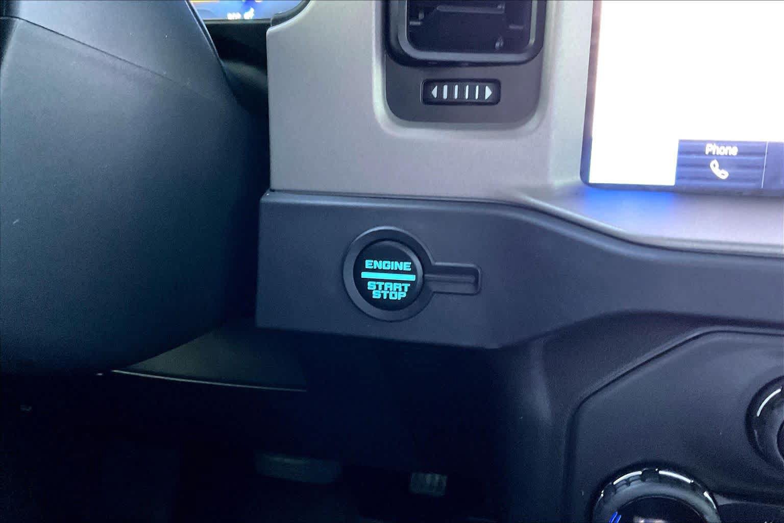 Certified 2025 Ford Bronco Outer Banks AWD/4WD image 31