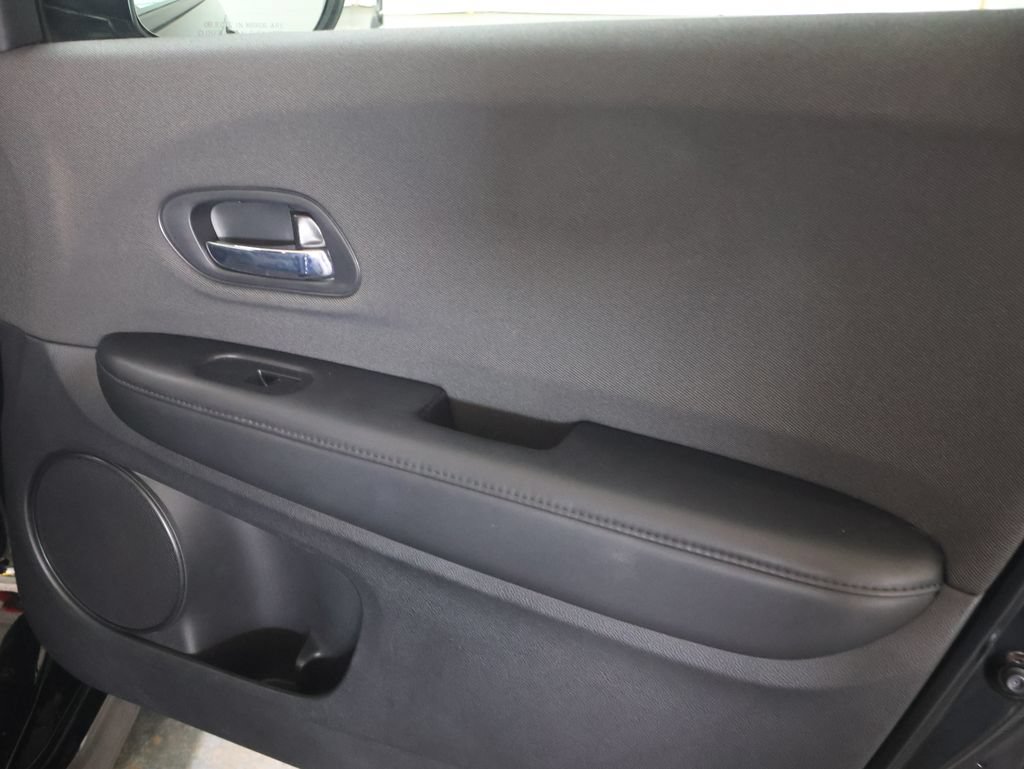 Used 2022 Honda HR-V Sport image 12