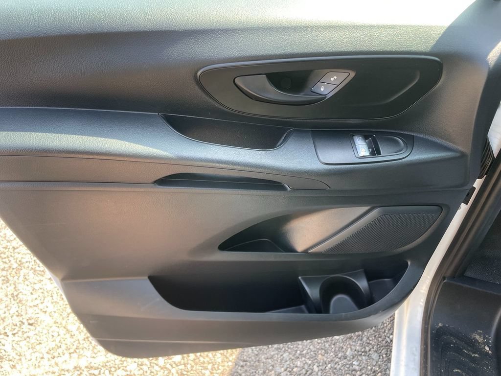 Used 2017 Mercedes-Benz Metris image 11