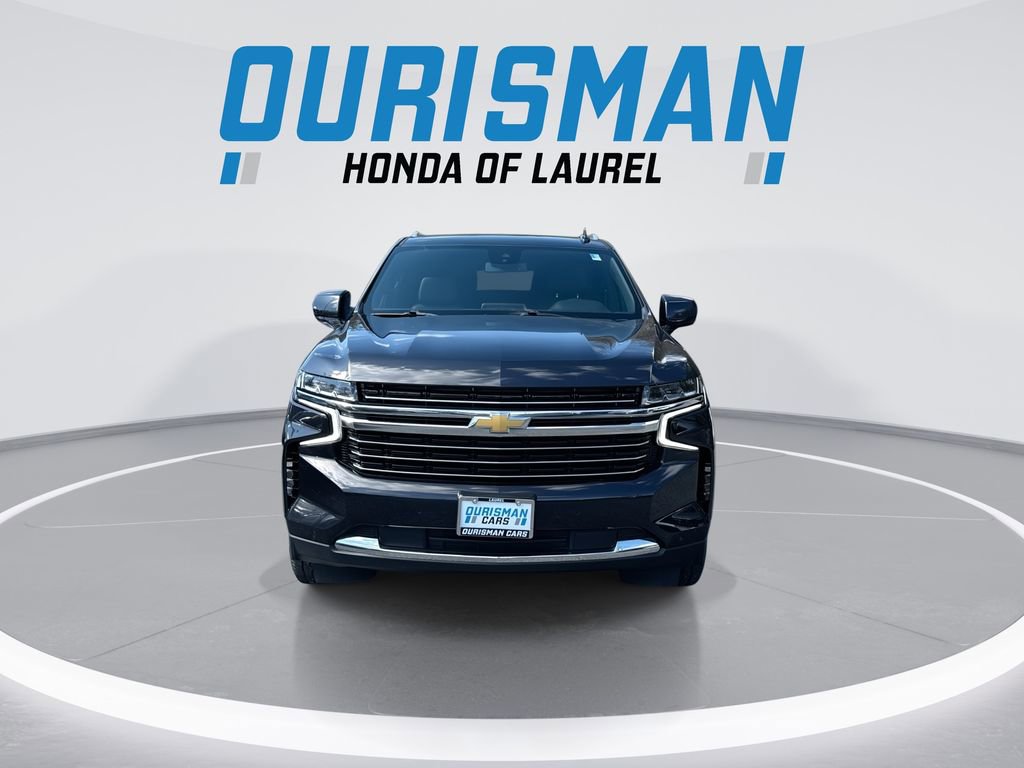 Used 2023 Chevrolet Suburban LT image 3